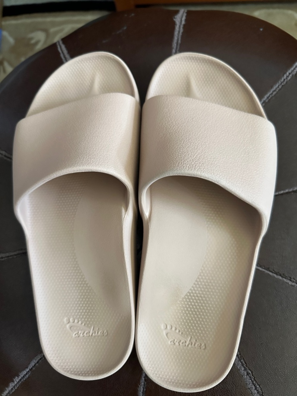 Archie’s Women’s  Slide Sandals in Tan